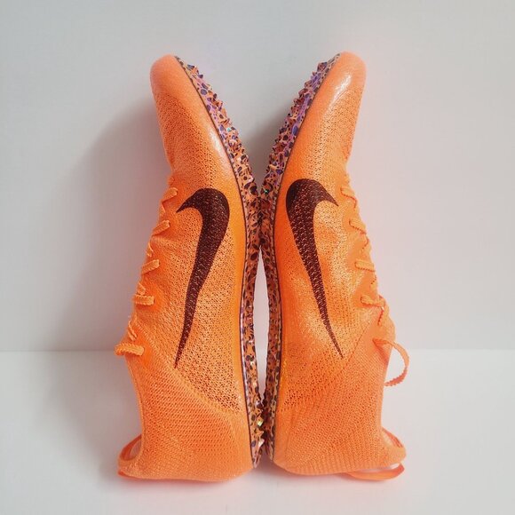 Athletic_Shoes